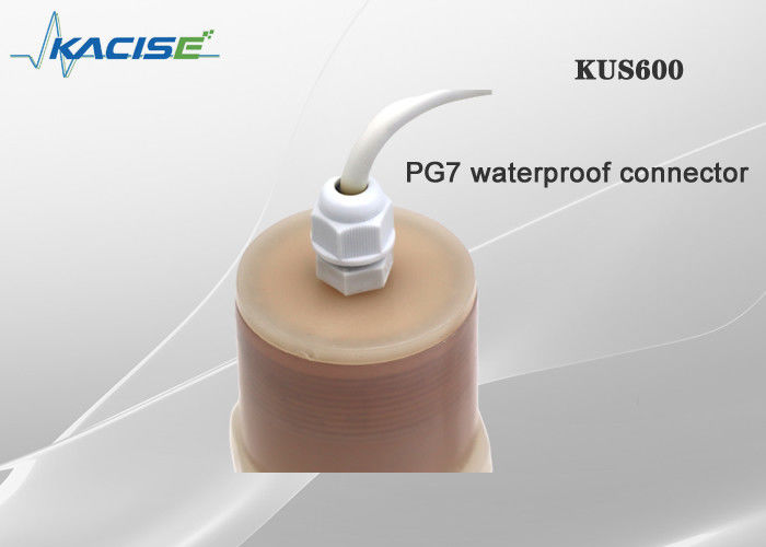 Sensor ultrassônico de nível de água à prova d'água KUS600 IP68 com faixa de 0,6m-5m e invólucro PVDF
