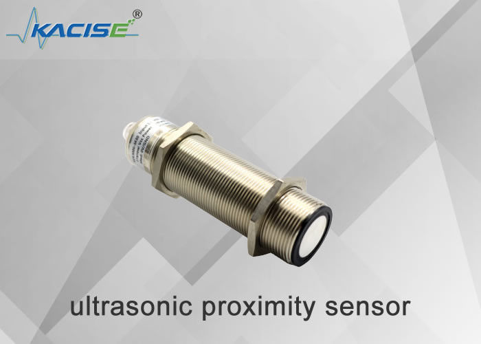 Sensor de distância ultra-sônico do tipo M30 com proteção IP65 e alta precisão ≤ 1% para medição precisa do nível