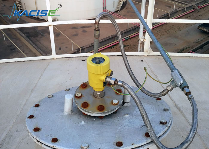 KLD803 4 - 20mA/sensor da distância radar do CERVO/RS485 Modbus para o bloco contínuo da partícula do pó