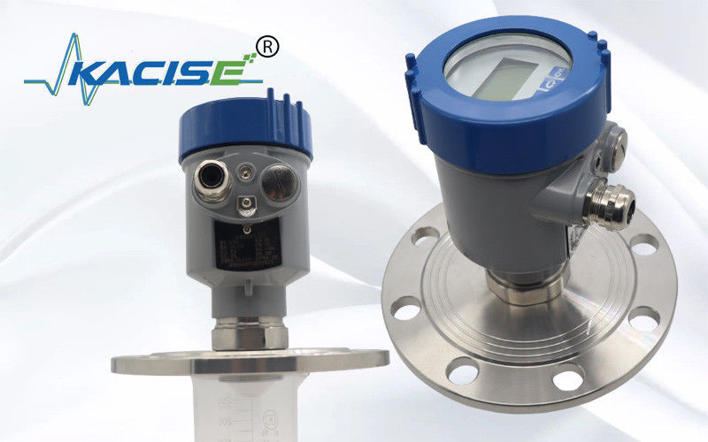 Sensor de nível de radar FMCW sem contato de 80 GHz com precisão de 1 mm e proteção IP67 para tanques de armazenamento de lama