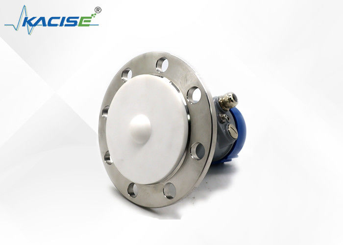 Medidor de nível de radar de 80 GHz com proteção IP67 e antena PTFE para medição de alta precisão