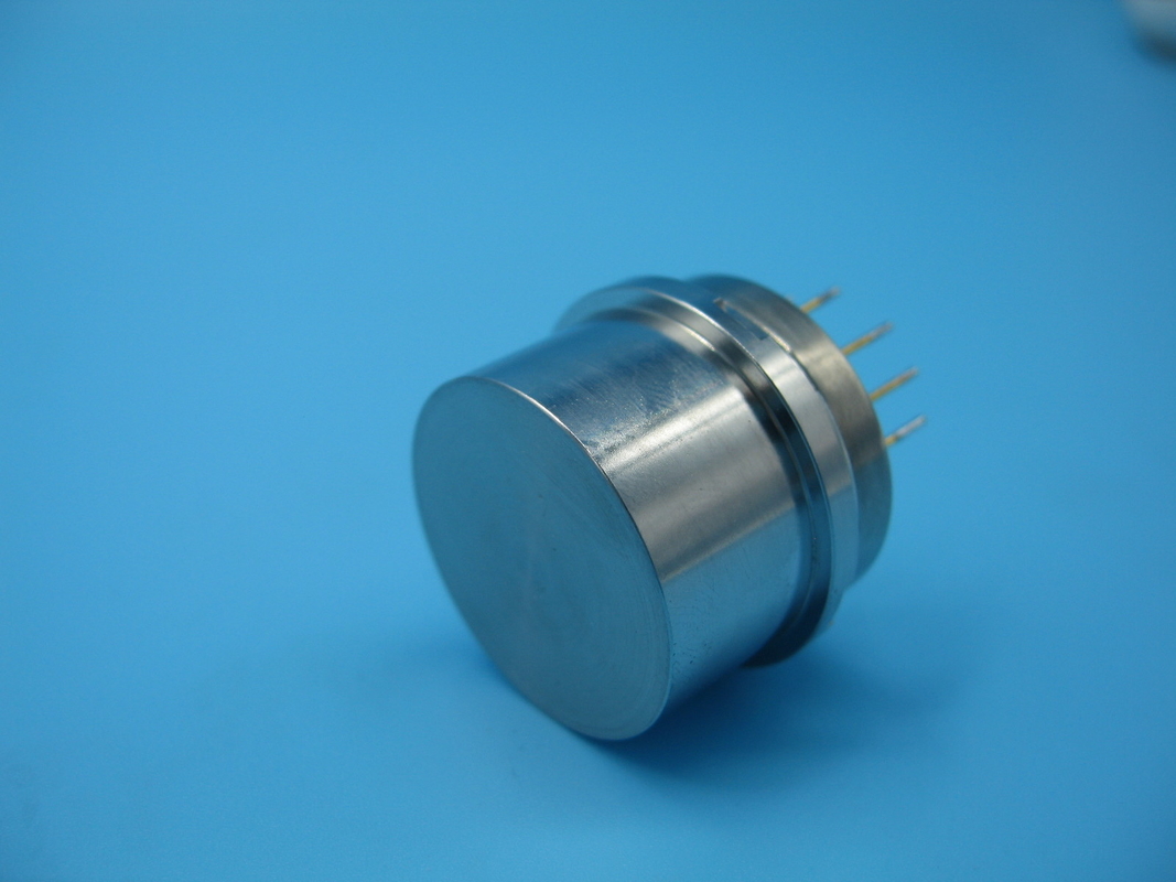 Sensor de acelerômetro para a medição das vibrações da máquina com um valor de desvio K0/K1< 5 mg