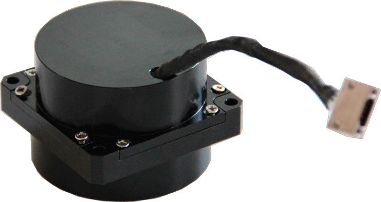 Giroscópio de fibra óptica e sensor de velocidade angular com intervalo dinâmico ± 900°/s, marcha aleatória ≤ 0,01°/h^1/2, e deriva de desvio ≤ 0,3°/h para sistemas inerciais