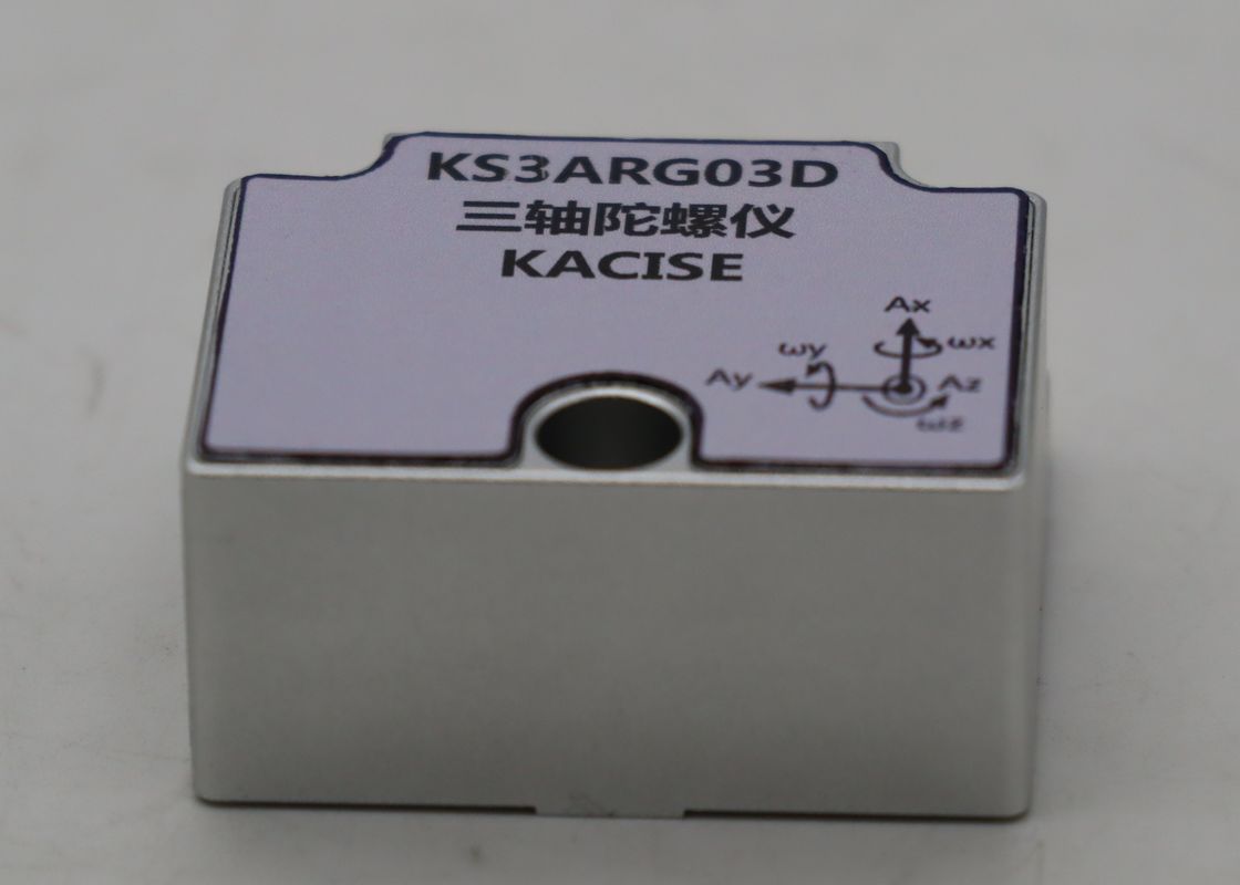 Giroscópio MEMS de alto desempenho com dissipação de energia ≤1.1W, resistência à vibração de 6,06g e taxa de atualização de dados de 2.000 Hz