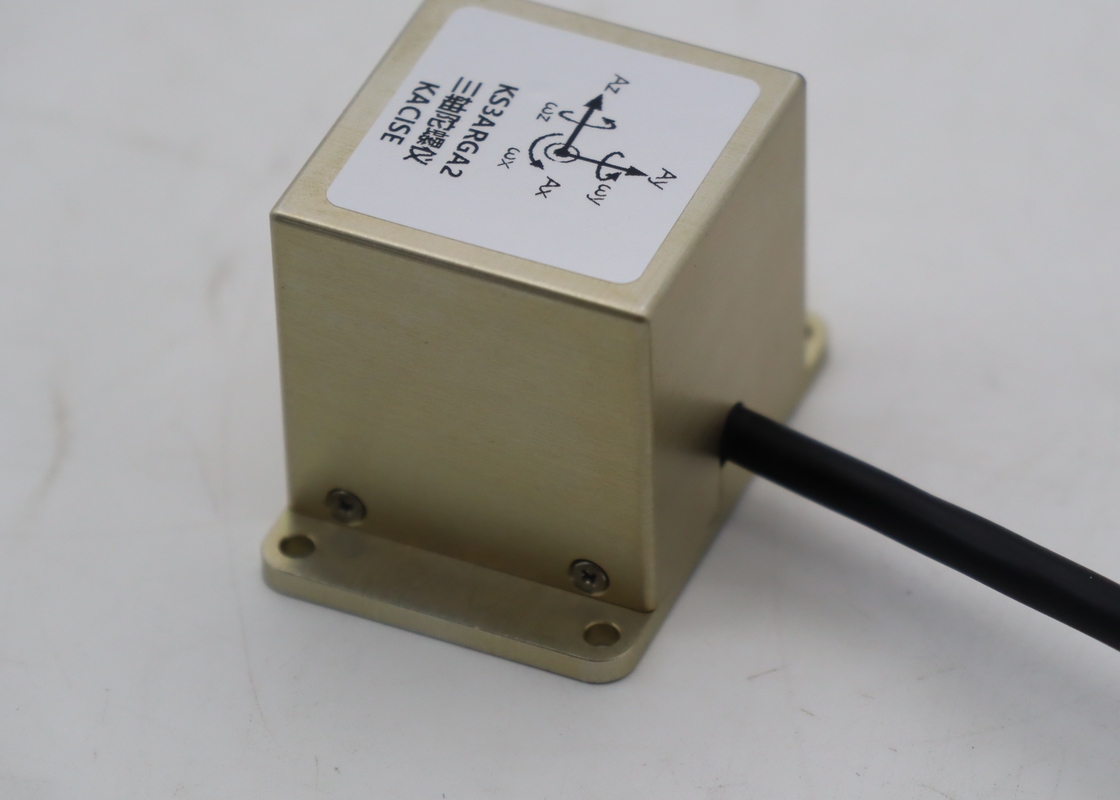 Sensor de giroscópio de saída analógica de arranque rápido MEMS com tensão de desvio de 1,65 ± 0,02 V