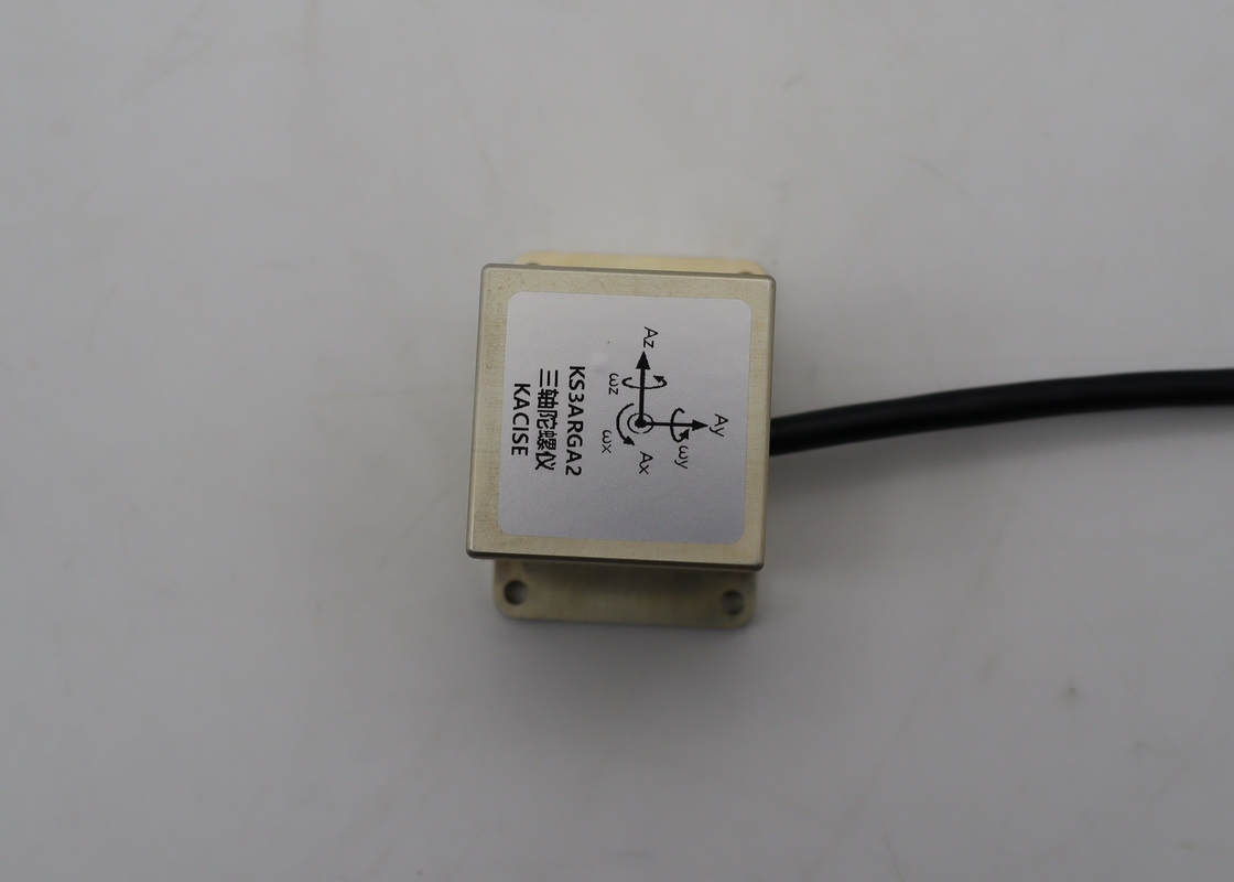 Sensores giroscópios Mems para sistemas de estabilização de robôs ou câmaras com tamanho 43x30,5x30,5 mm e peso ≤ 50 g