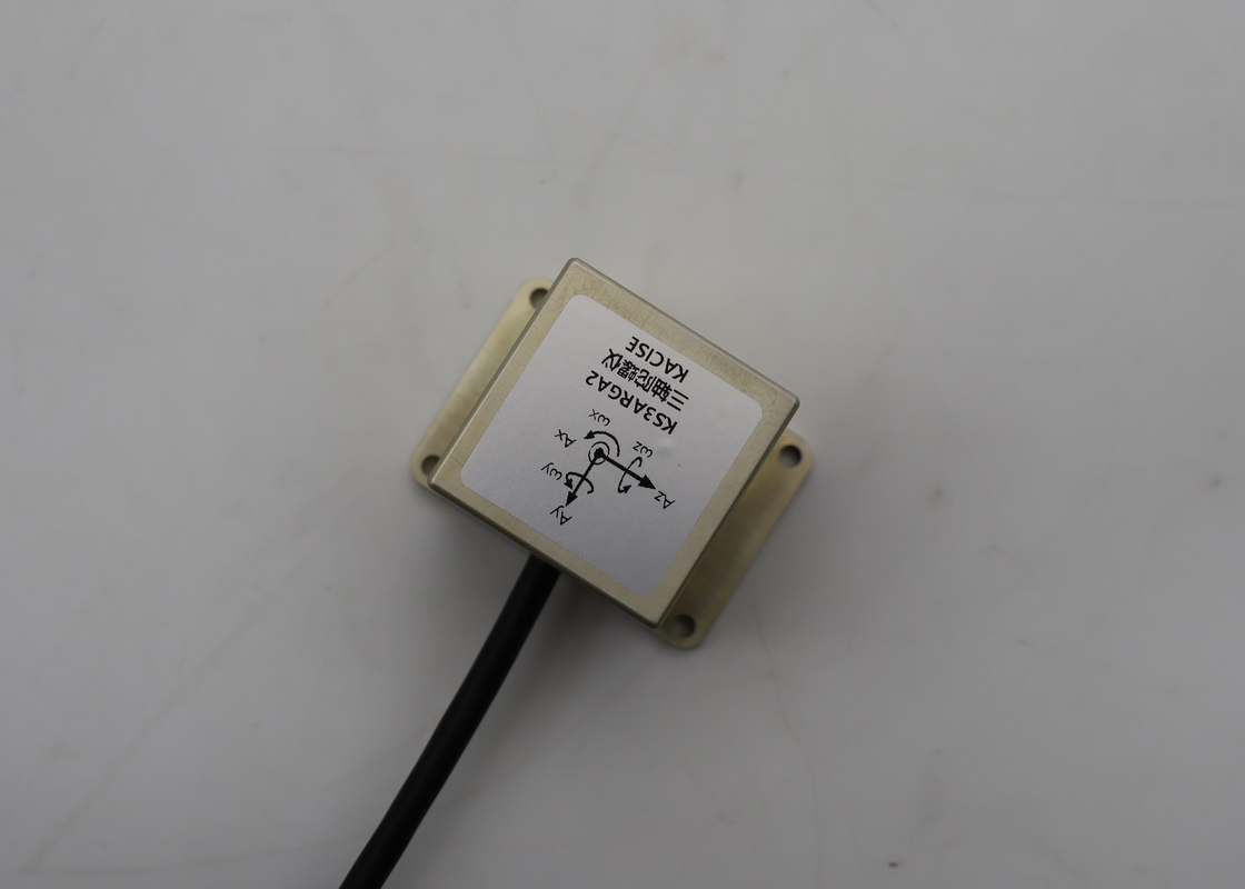 Sensor de giroscópio MEMS com estabilidade de viés e sensibilidade de valor G < 0,02
