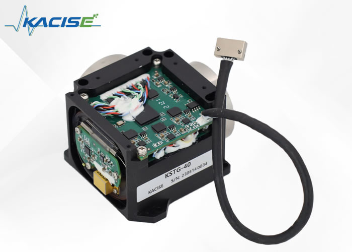 Sensores giroscópicos de fibra óptica para guindastes com ± 500 (°) / s Faixa dinâmica e -45 ̊+70 (°C) Temperatura de funcionamento
