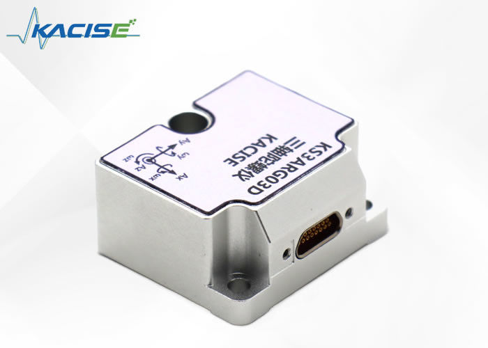Sensor de giroscópio MEMS de precisão 3 eixos com interface RS422, estabilidade com desvio zero ≤ 0,2 (degrados/h) e faixa triaxial ± 500 (degrados/s)