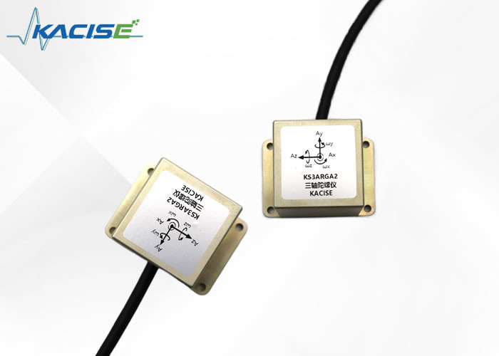 Sensor de giroscópio eletrónico de precisão com tensão de saída ajustável de 0,66 a 2,64 V, sensibilidade do valor G ≤ 0,02 ((°/s/g)