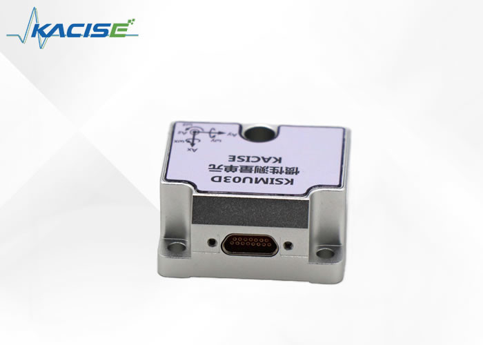 300 Fator de escala Repetitividade Sensor giroscópio Ampla gama de temperatura de funcionamento ±30 g Faixa de medição