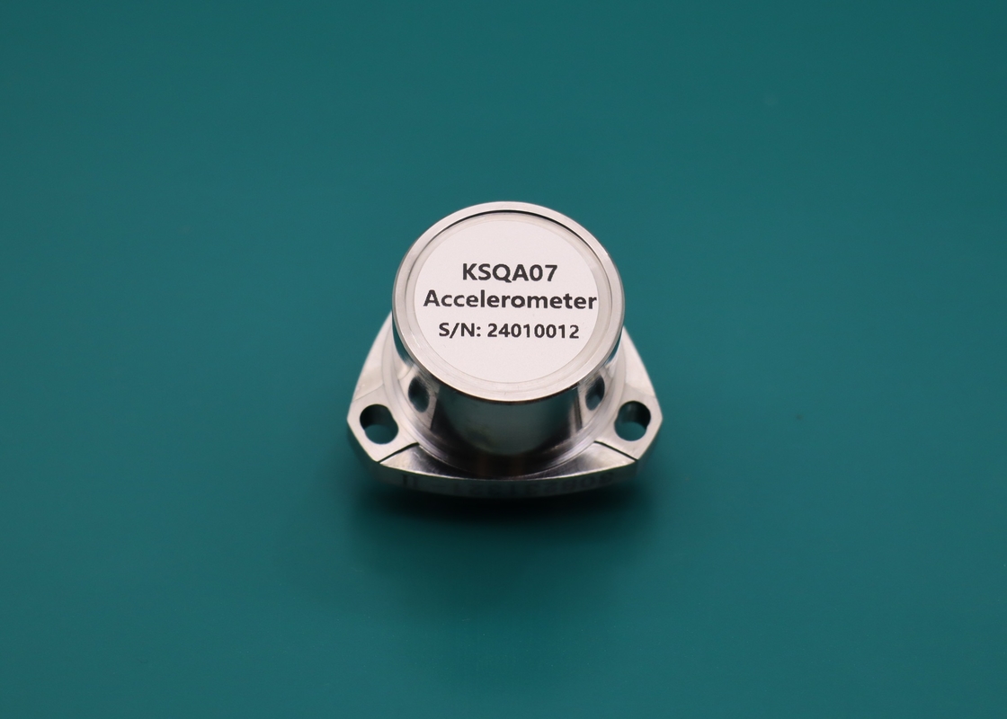 Sensor de acelerômetro de sensibilidade para detecção precisa de vibrações com distância ≤ 5 mg e sensibilidade à temperatura de distância ≤ 10 μg/°C
