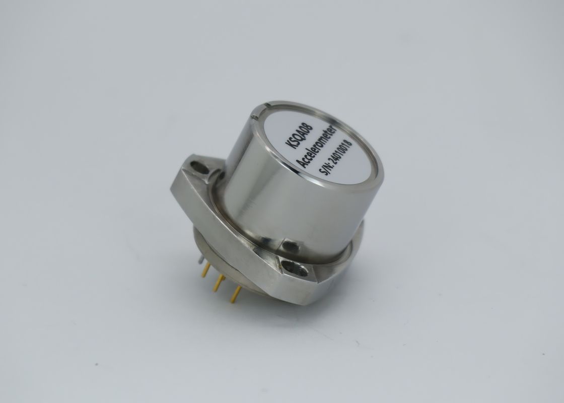 Sensor acelerômetro flexível de quartzo com resolução de 1 μg e fator de escala de 1,2 ~ 1,6 mA/g para temperatura operacional de -45 ℃ a + 80 ℃