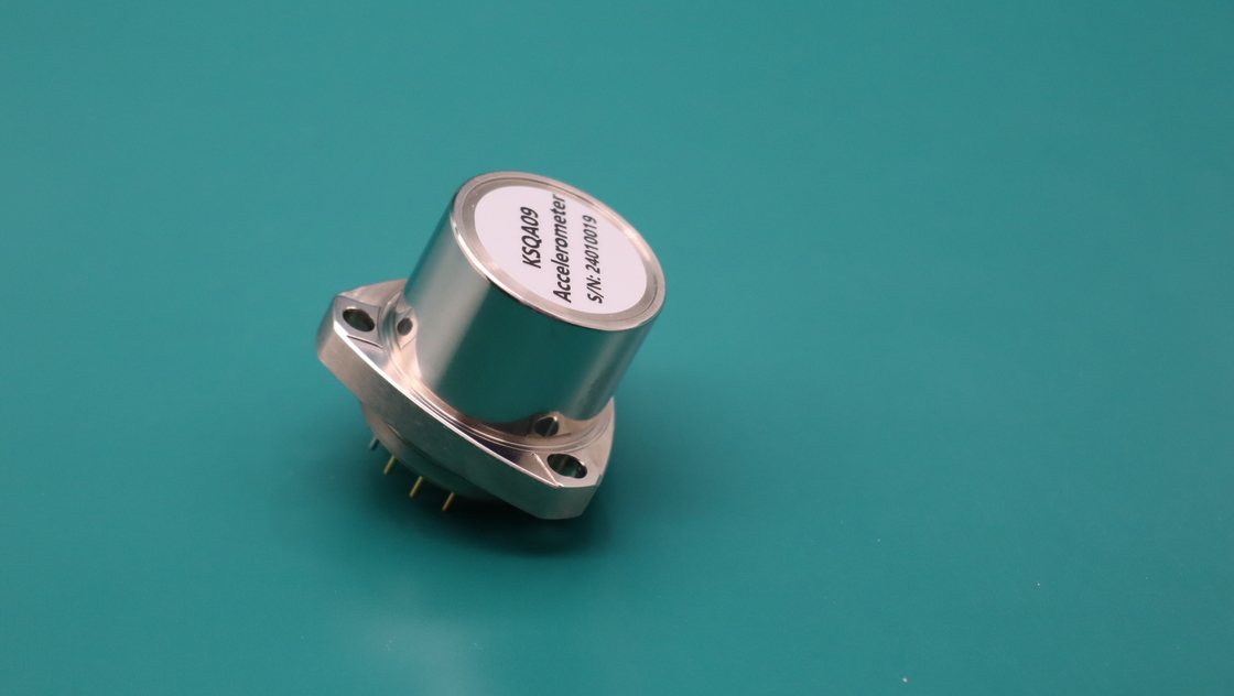 < 5μg Acelerômetro linear de limiar -55°C+80°C Temperatura de armazenamento -45°C~+80°C Temperatura de funcionamento