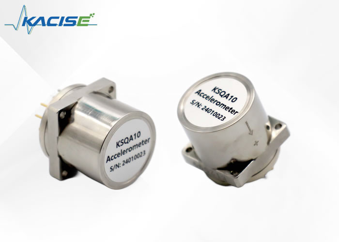 Sensor de acelerômetro altamente durável para indústrias automotiva e aeroespacial Ø25.4×30mm, Tensão de alimentação ±12~±18V DC