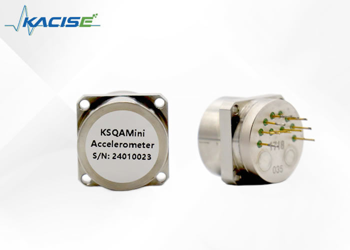 2.3 ~ 3.5mA/g Fator de escala 1000g Sensor de acelerômetro de quartzo flexível resistente a choques com temperatura de armazenamento de -55°C+130°C