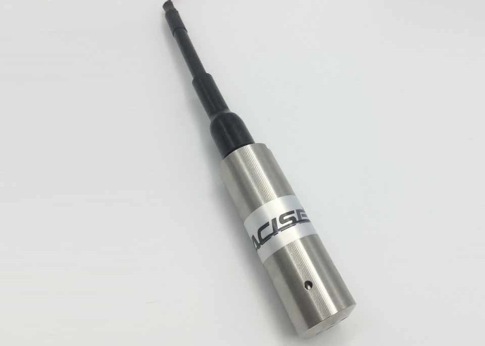 Sensor de nível de pressão padrão com precisão de 0,25% 0,5% 1,0% para aplicações de óleo, água, combustível, águas residuais e mar