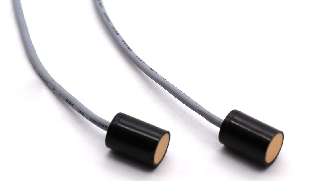 Sensor transdutor ultrassônico de grau IP68 de 200 KHz com comprimento de cabo de 22 cm para medição de nível de líquido