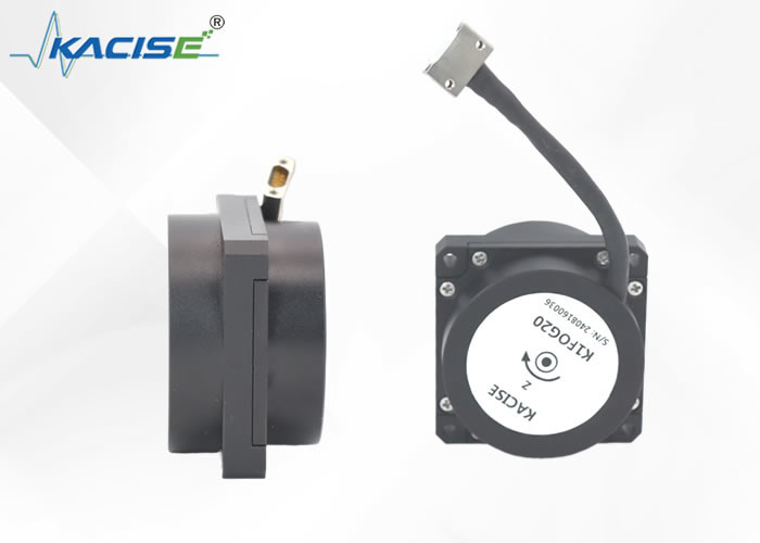 -45 ̊+70 ̊C Temperatura de funcionamento Sensor de giroscópio electrónico Coeficiente de marcha aleatória ≤ 0,01 ̊o/h^1/2) 5V