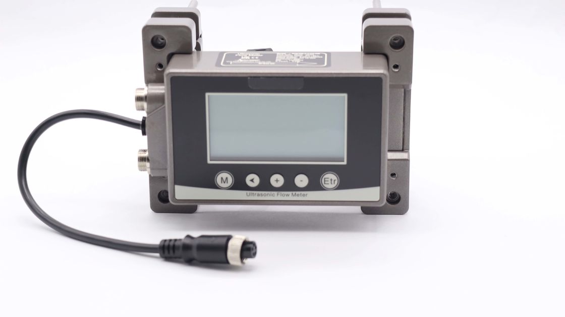 Medidor de fluxo ultrassônico de comunicação Modbus RS485 com design de fixação e LCD retroiluminado 256 * 128