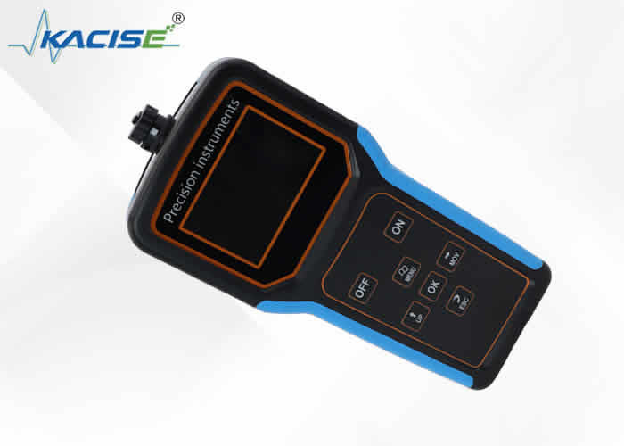 KDF2200 Medidor de fluxo Doppler de mão de material de PVC Consumo de energia 2W para medição precisa do fluxo