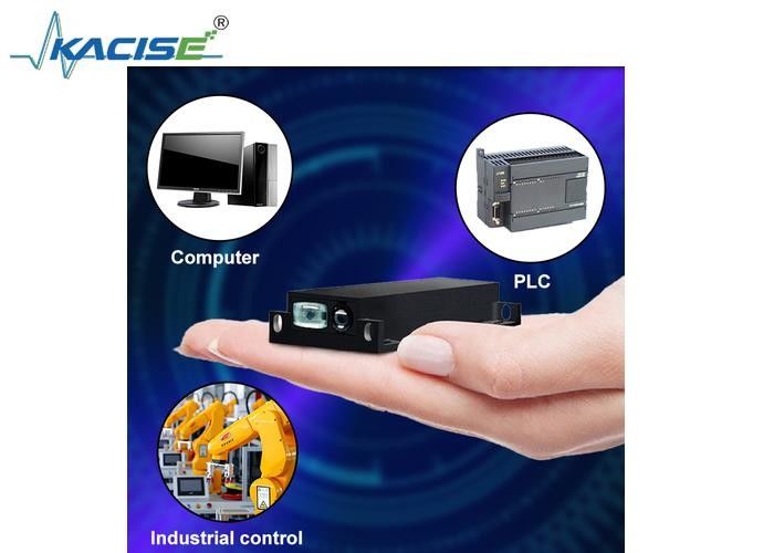 Sensor de medição a laser de classe 1 com precisão de ±1 mm e alcance de 0,03 a 5 m para automação de processos