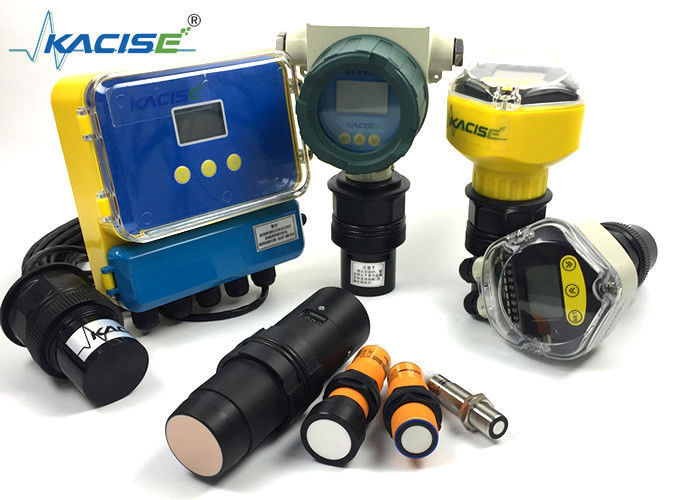 0.5m - 60m Sensor de nível ultra-sônico sem contacto com proteção IP65/IP66 e saída 4-20mA/RS485
