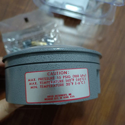 Medidor de pressão diferencial magneélico da série 2000 Dwyer com 0-60 em w.c. Faixa ± 2% de precisão e 1/8 de conexão NPT