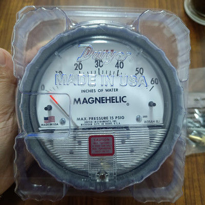 Medidor de pressão diferencial magneélico da série 2000 Dwyer com 0-60 em w.c. Faixa ± 2% de precisão e 1/8 de conexão NPT