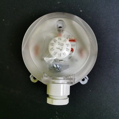 Interruptor de pressão diferencial ajustável Dwyer ADPS-03-2-N com interruptor SPDT tipo NEMA 13 e calibração em escala dupla