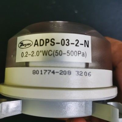 Interruptor de pressão diferencial ajustável Dwyer ADPS-03-2-N com interruptor SPDT tipo NEMA 13 e calibração em escala dupla