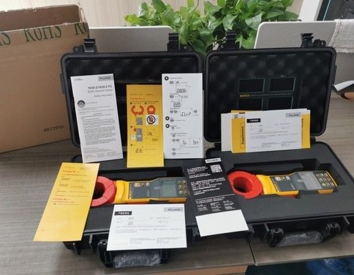 Fluke 1630-2 FC Alicate de Terra Máxima Tensão para Terra 1000 V Tipo de Bateria AA Alcalina IEC EN LR6 x4
