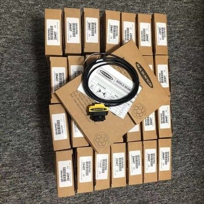 Banner QS18VP6D Sensor fotoelétrico difuso com alcance de detecção de 450 mm IP67 NEMA 6 Saída PNP nominal e complementar