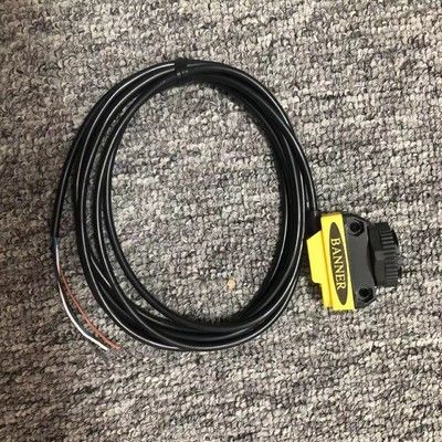 Banner QS18VP6D Sensor fotoelétrico difuso com alcance de detecção de 450 mm IP67 NEMA 6 Saída PNP nominal e complementar