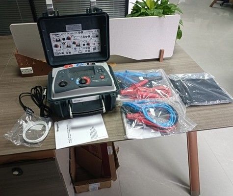 Megger MIT1025-UK Tester de isolamento com saída, resistência de 20 Teraohms, tensão de teste multi-intervalo de 10 kV