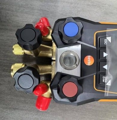 testo 557s Kit de vácuo inteligente com mangueiras - colector digital inteligente com sondas de vácuo e temperatura sem fio e 4 conjuntos de mangueiras