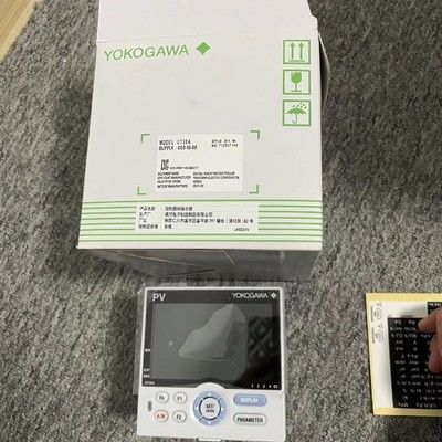 UT35A Controlador de temperatura digital com LCD a cores de 14 segmentos, controle de sequência de escada e comunicação Ethernet