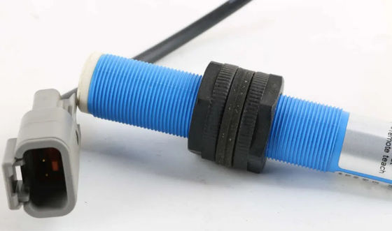 Sensor de distância ultra-sônico da série Honeywell 943 com caixa de plástico de frequência de 180 KHz e repetitividade de ± 2 mm