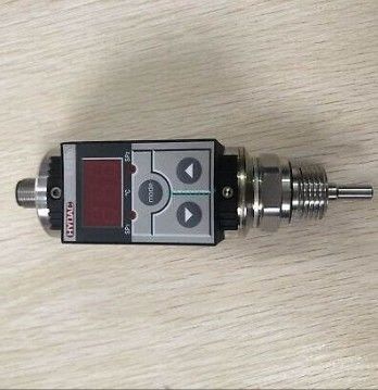 HYDAC ETS 326-3-100-000 Interruptor de temperatura eletrônico para aplicações industriais com tamanho compacto e certificação CE