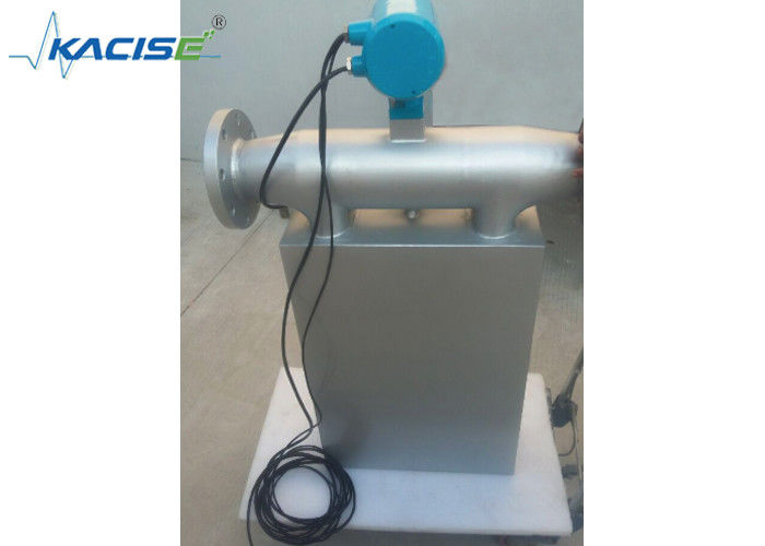 Coriolis comestível Coriolis Mass Flow Meter Aço inoxidável para líquido / gás com classe de precisão 0,10 ~ 0,20%