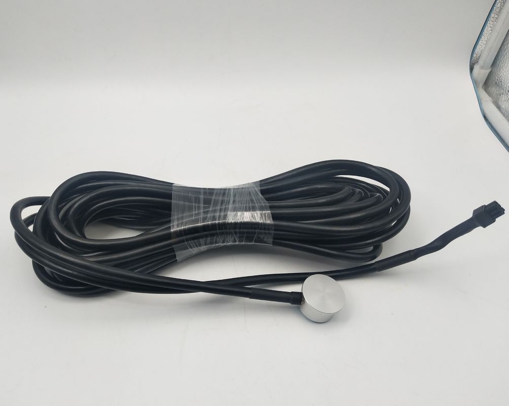 Sensor de nível ultrasônico com precisão FS de 0,5% e alimentação de 24VDC para aplicações à prova de explosão