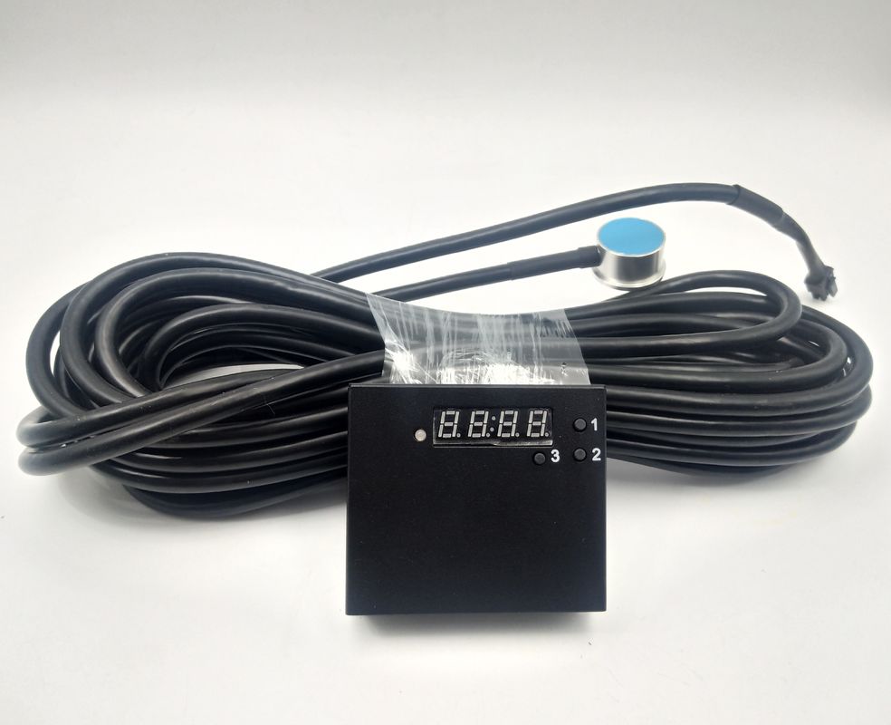 Sensor de nível ultrasônico com precisão FS de 0,5% e alimentação de 24VDC para aplicações à prova de explosão
