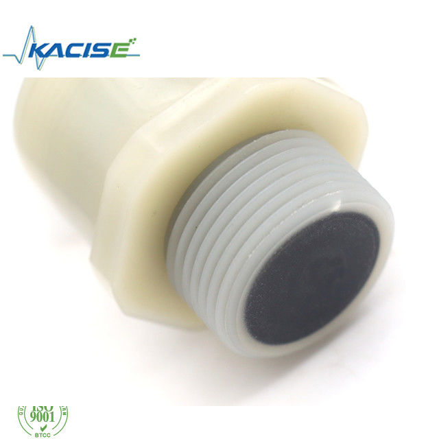 Transdutor de nível ultrasônico resistente à corrosão de PTFE com alcance de detecção de 200 mm ~ 3000 mm e saída RS485.
