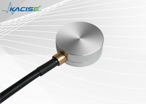 Sensor de nível de tanque de combustível ultrassônico de alta resolução KUM2500A para medição de líquidos 9~36V