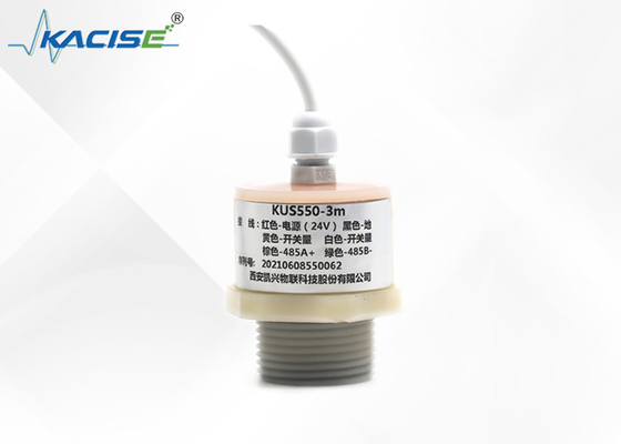 Sensor ultra-sônico compacto da série KUS550, de alta sensibilidade, resistente à corrosão, com uma precisão de medição ≤ 1%